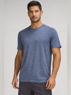 Lululemon Metal Vent Tech Short Sleeve Shirt Blue Heather Mens Size M Athletic